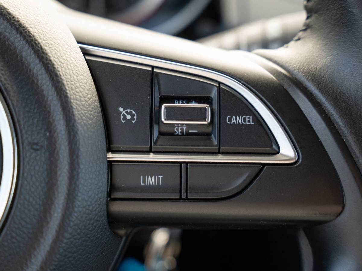 Suzuki Swift Suzuki Swift 1.2 Select | NL auto | Android auto / Apple Carplay | Stoelverwarming | Camera| Airco|