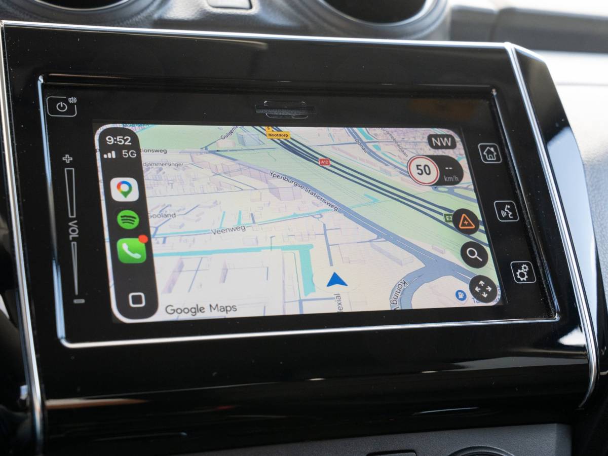 Suzuki Swift Suzuki Swift 1.2 Select | NL auto | Android auto / Apple Carplay | Stoelverwarming | Camera| Airco|