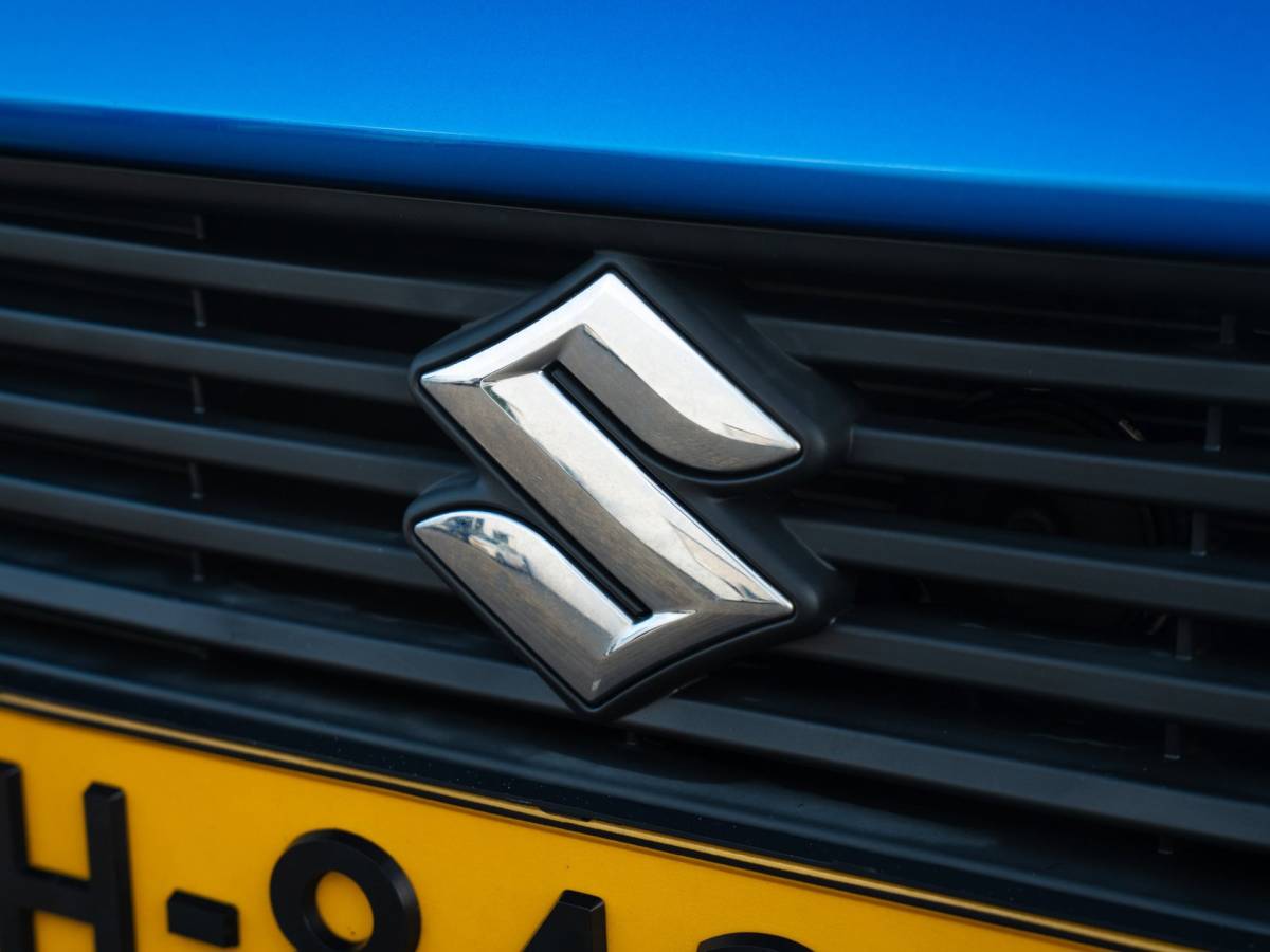 Suzuki Swift Suzuki Swift 1.2 Select | NL auto | Android auto / Apple Carplay | Stoelverwarming | Camera| Airco|