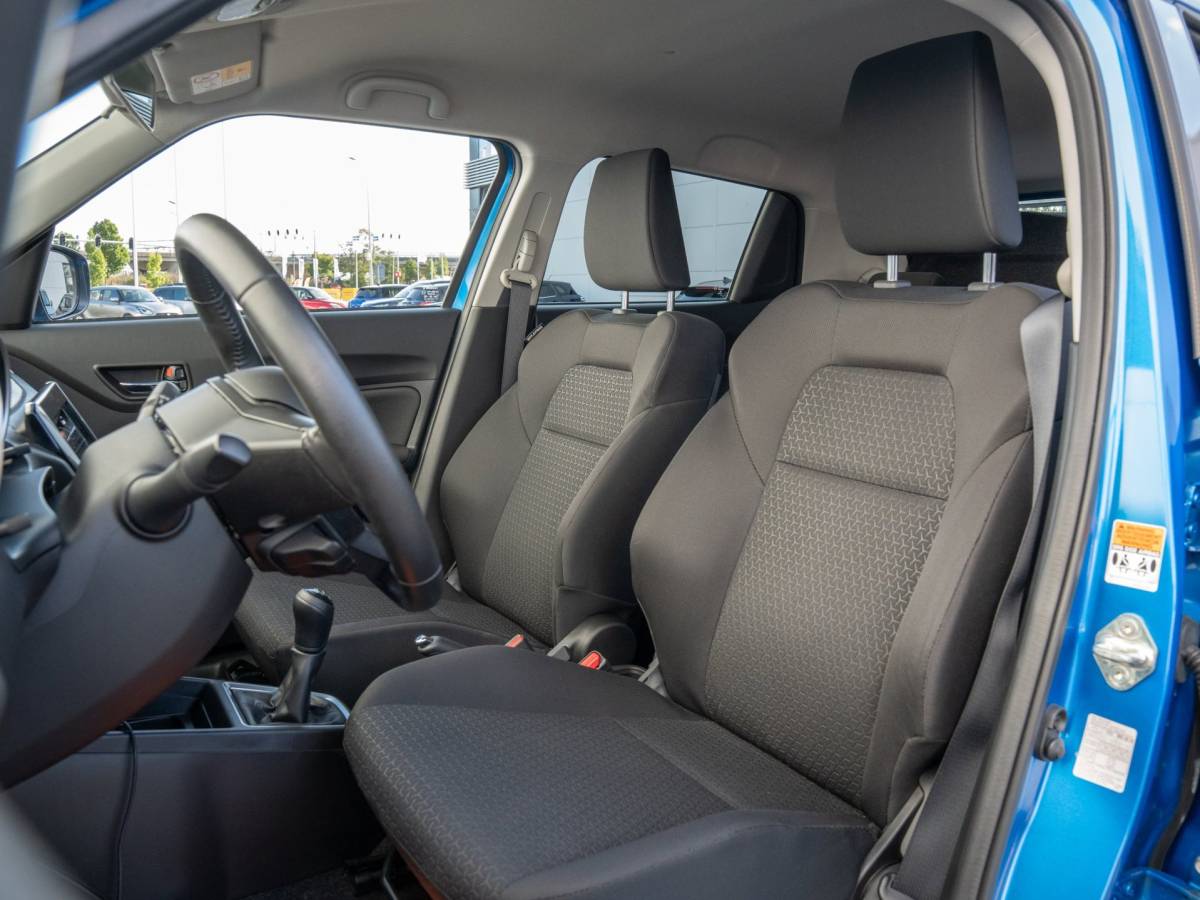 Suzuki Swift Suzuki Swift 1.2 Select | NL auto | Android auto / Apple Carplay | Stoelverwarming | Camera| Airco|