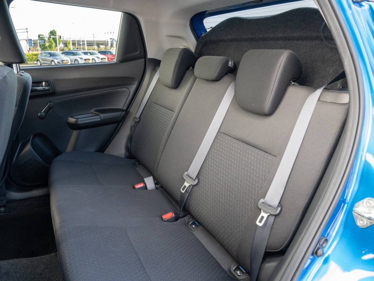 Suzuki Swift Suzuki Swift 1.2 Select | NL auto | Android auto / Apple Carplay | Stoelverwarming | Camera| Airco|