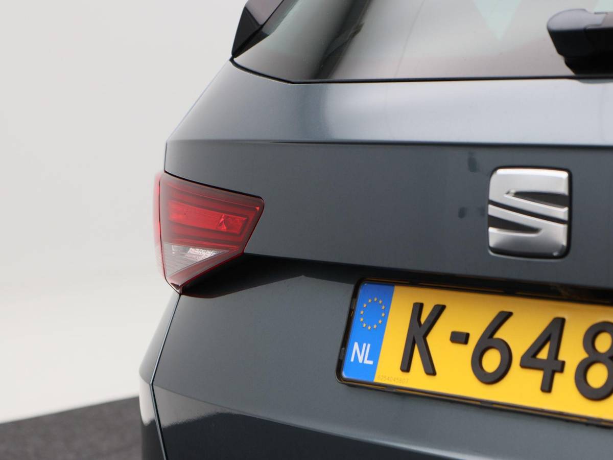 SEAT Ateca SEAT Ateca 1.5 TSi 150 Pk Automaat FR Business Intense | Trekhaak | Panorama dak | 360 Camera | Beats Audio | 19 Inch |