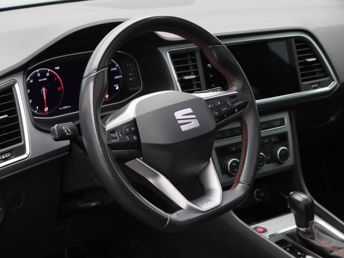 SEAT Ateca SEAT Ateca 1.5 TSi 150 Pk Automaat FR Business Intense | Trekhaak | Panorama dak | 360 Camera | Beats Audio | 19 Inch |