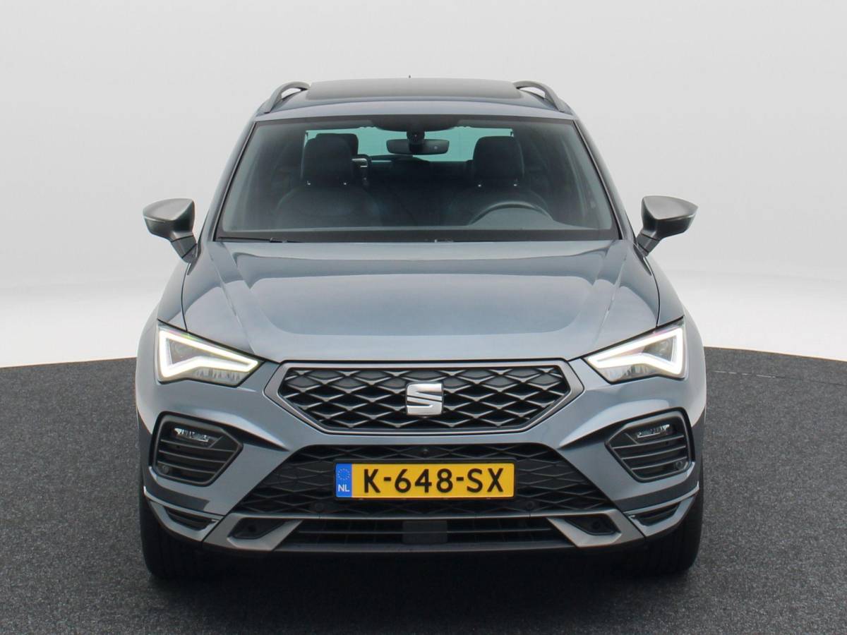 SEAT Ateca SEAT Ateca 1.5 TSi 150 Pk Automaat FR Business Intense | Trekhaak | Panorama dak | 360 Camera | Beats Audio | 19 Inch |
