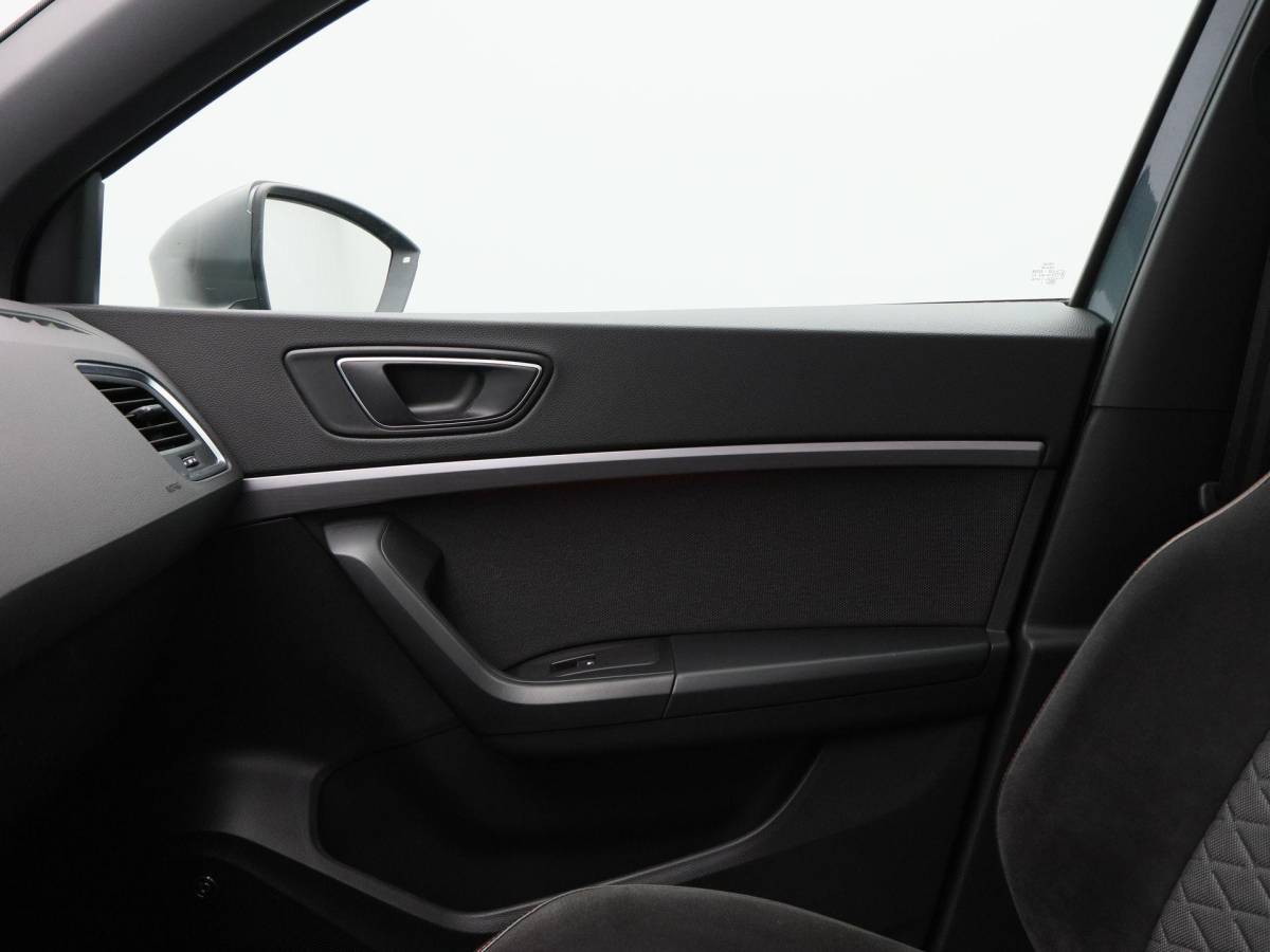 SEAT Ateca SEAT Ateca 1.5 TSi 150 Pk Automaat FR Business Intense | Trekhaak | Panorama dak | 360 Camera | Beats Audio | 19 Inch |