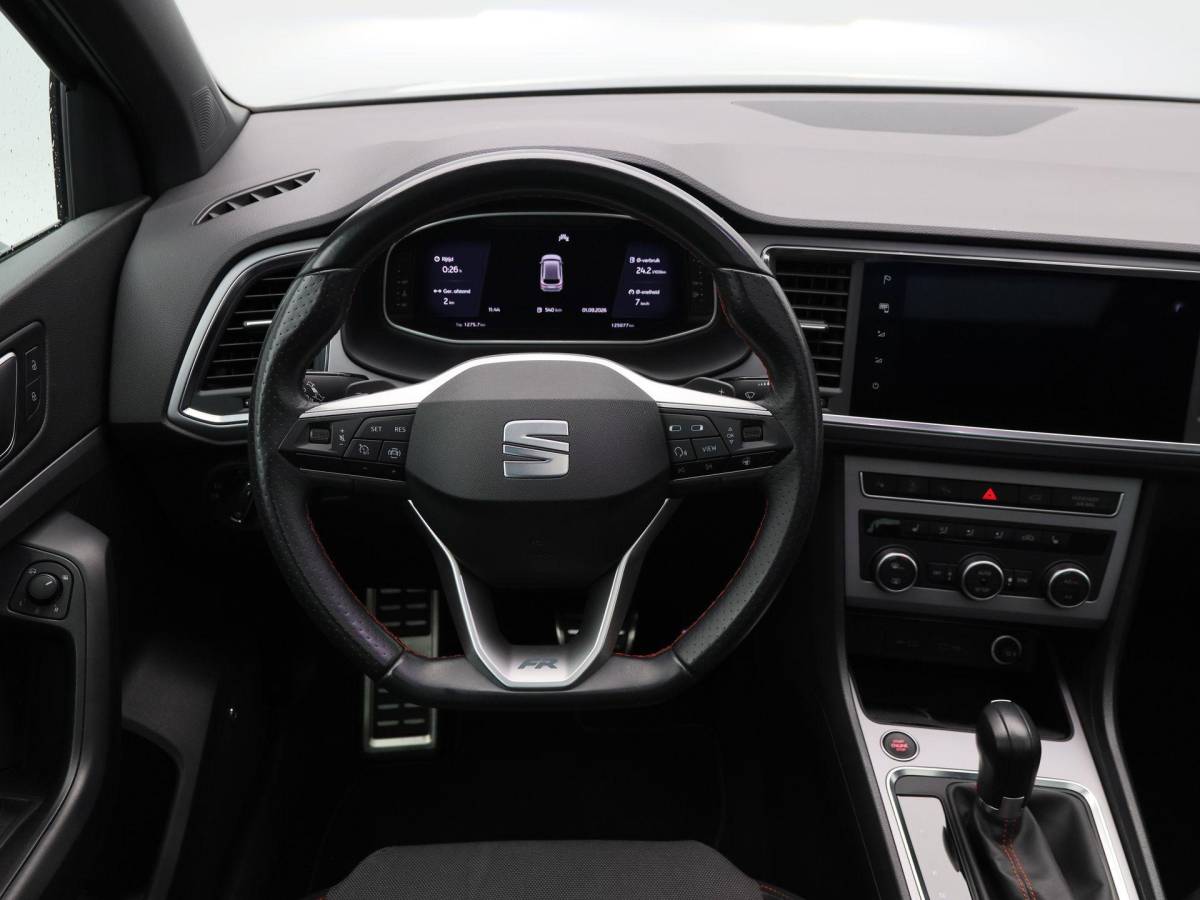 SEAT Ateca SEAT Ateca 1.5 TSi 150 Pk Automaat FR Business Intense | Trekhaak | Panorama dak | 360 Camera | Beats Audio | 19 Inch |