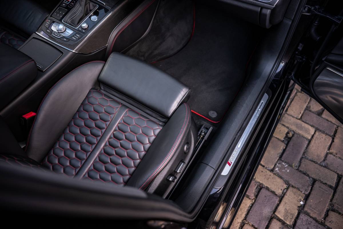 Audi RS6 Audi A6 Avant 4.0 TFSI RS 6 quattro Pro Line Plus|Keramisch|Akrapovic|Pano