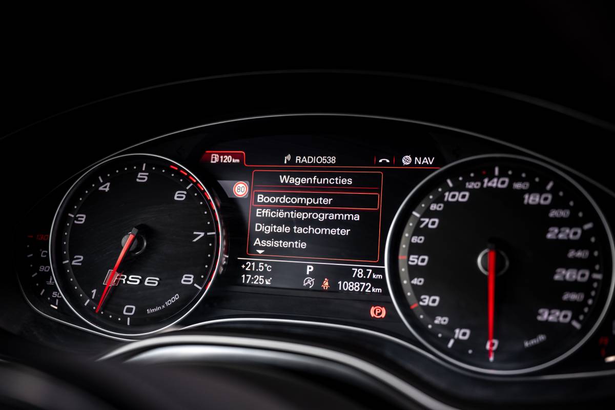 Audi RS6 Audi A6 Avant 4.0 TFSI RS 6 quattro Pro Line Plus|Keramisch|Akrapovic|Pano