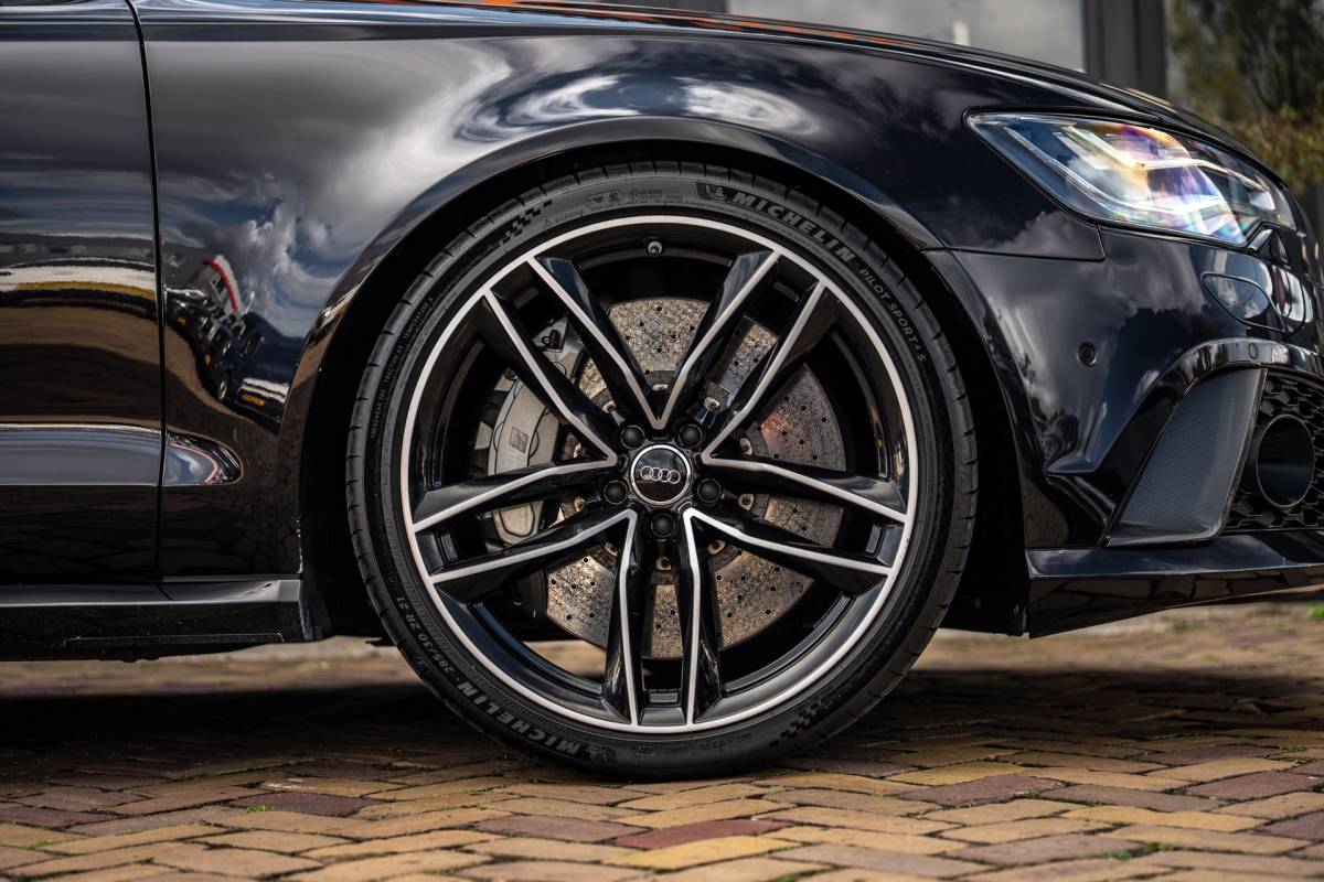 Audi RS6 Audi A6 Avant 4.0 TFSI RS 6 quattro Pro Line Plus|Keramisch|Akrapovic|Pano