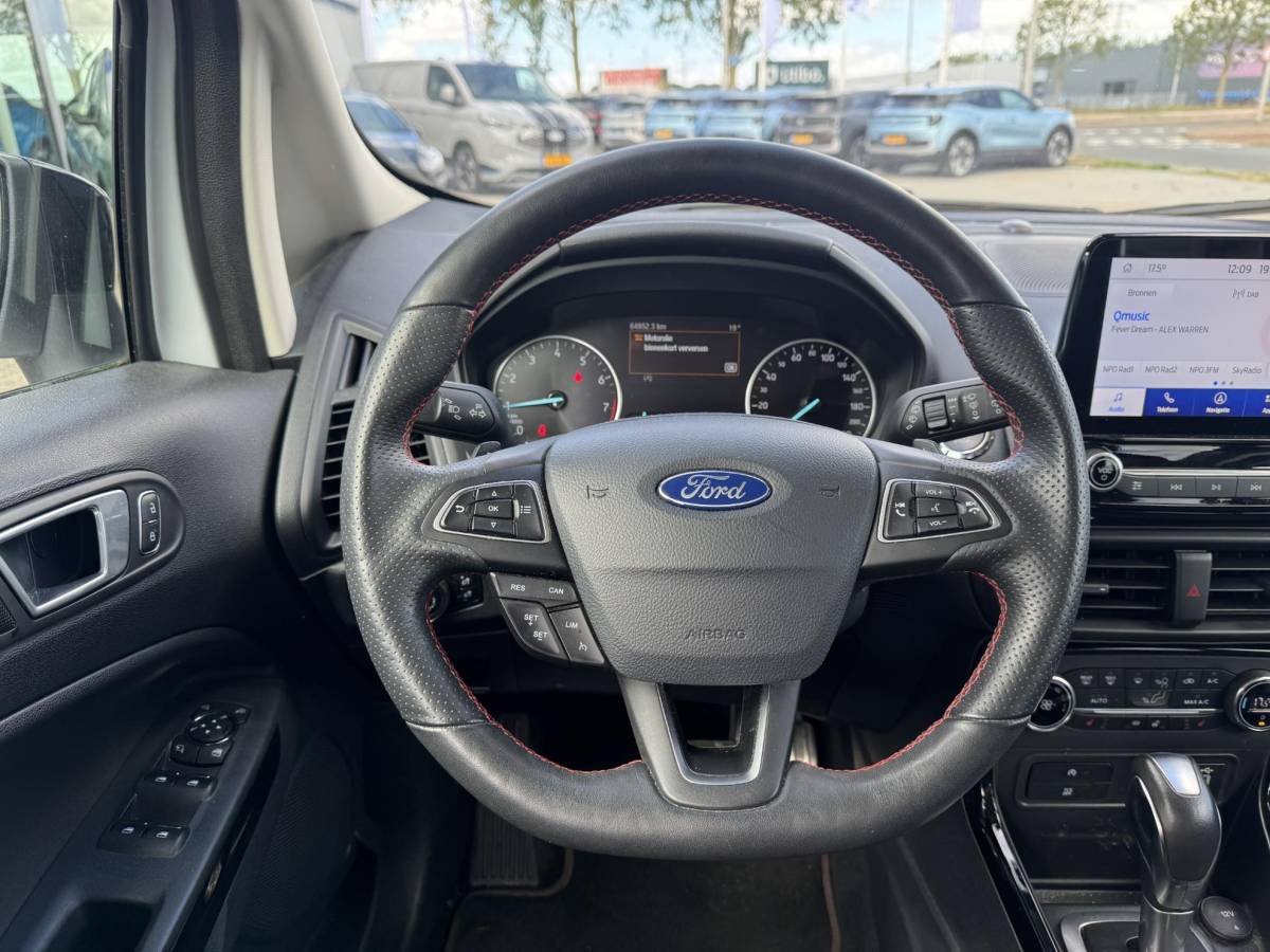 Ford EcoSport Ford EcoSport 1.0 EcoBoost ST-Line Black 125pk | Winterpack | SYNC 3 Navigatie | Achteruitrijcamera | Zwart dak |