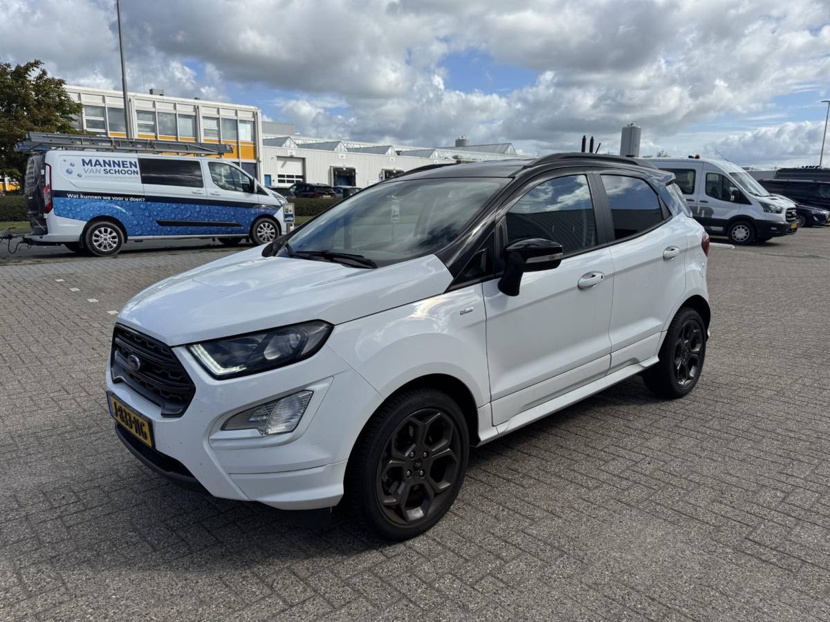 Ford EcoSport Ford EcoSport 1.0 EcoBoost ST-Line Black 125pk | Winterpack | SYNC 3 Navigatie | Achteruitrijcamera | Zwart dak |