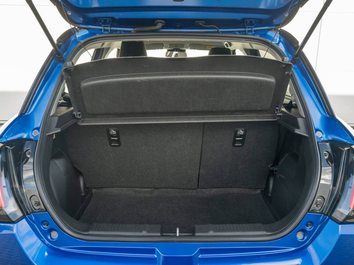 Suzuki Swift Suzuki Swift 1.2 Select Smart Hybrid| Apple/Android carplay| Adaptive cruise| Stoelverwarming| Camera| Parkeersensoren| Blindspot|