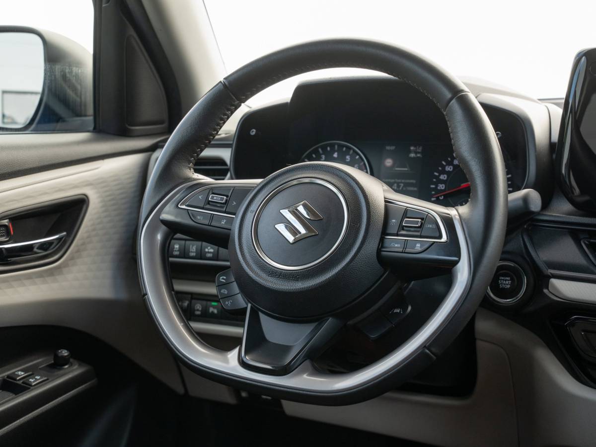 Suzuki Swift Suzuki Swift 1.2 Select Smart Hybrid| Apple/Android carplay| Adaptive cruise| Stoelverwarming| Camera| Parkeersensoren| Blindspot|