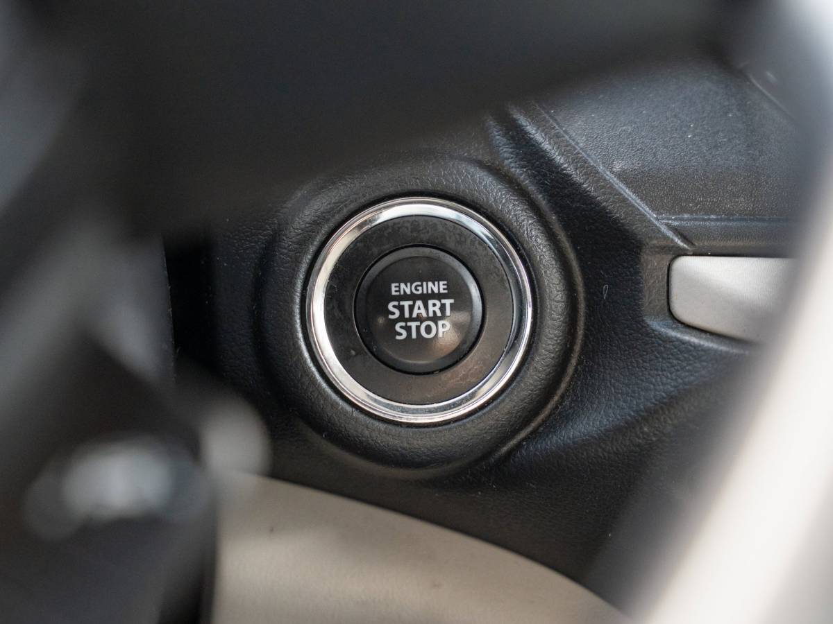 Suzuki Swift Suzuki Swift 1.2 Select Smart Hybrid| Apple/Android carplay| Adaptive cruise| Stoelverwarming| Camera| Parkeersensoren| Blindspot|