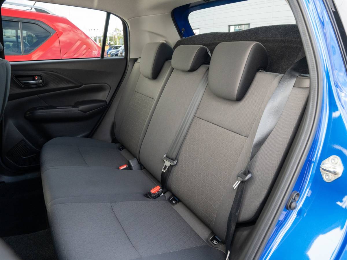 Suzuki Swift Suzuki Swift 1.2 Select Smart Hybrid| Apple/Android carplay| Adaptive cruise| Stoelverwarming| Camera| Parkeersensoren| Blindspot|