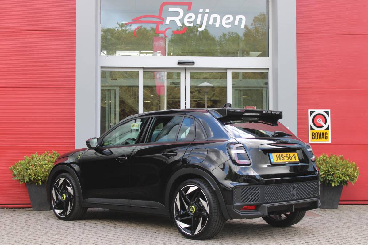 Abarth 600e ABARTH 600e Abarth Turismo 240PK 54 kWh | “TORSEN” MECHANISCH SPERDIFFERENTIEEL | SABELT SPORT STOELEN | 20″ LICHTMETALEN VELGEN ABARTH DESIGN | ABARTH BODYKIT | PARKEERSENSOREN ACHTER | ABARTH REMKLAUWEN | ADAPTIVE CRUISE CONTROL | DRAADLOZE APPLE CARPLAY/ANDROID AUTO | DC SNELLAAD FUNCTIE | KEYLESS START | AUTOMATISCH DIMMENDE BINNENSPIEGEL |