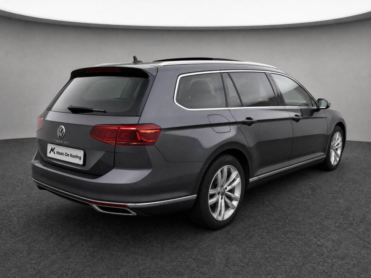 Volkswagen Passat Volkswagen Passat Variant 1.4 TSI 218pk DSG PHEV GTE Business · Panoramadak · Camera · Apple/Android Car Play · Navigatie · Stoelverwarming · 18” Inch ·