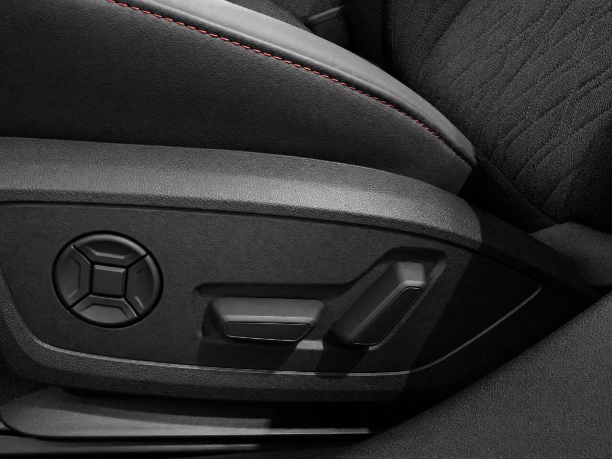 Audi A5 Audi A5 Avant 2.0 367pk e-hybrid quattro S edition Competition · Panoramadak · B&O Audio · Wegklapbare Trekhaak · Elek. Voorstoel · 20” Inch · Garantie t/m 07-12-2030 of 100.000km
