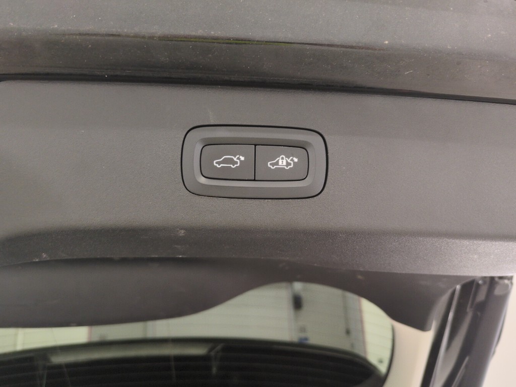 Lynk & Co 01 Lynk & Co 01 1.5 PHEV 262PK Adapt.Cruise 360° Cam Carplay Plug-in Stoelverw Vol opties!