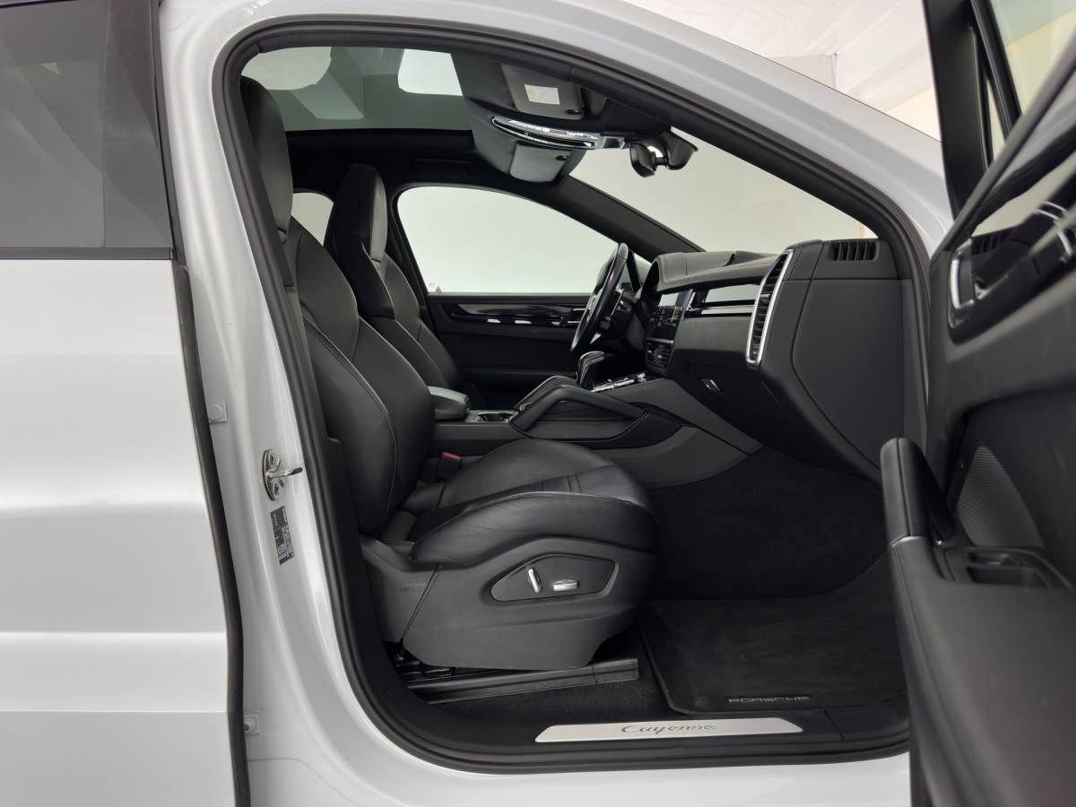 Porsche Cayenne Porsche Cayenne Coupé 3.0 E-Hybrid (Plug-in) Aut. *PANO | HEAD-UP | SPORT-CHRONO | LEATHER | FULL-LED | TOP-VIEW | AIR-SUSPENSION | BOSE-SOUND | HEATED-COMFORTSEATS | NAVI-FULLMAP | PRIVACY-GLASS | SHIFT-PADDLES | ECC | PDC | 21”ALU*