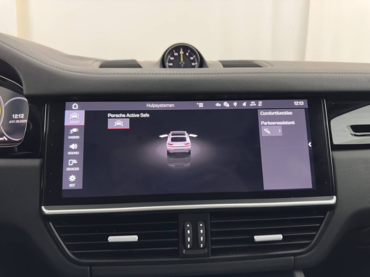 Porsche Cayenne Porsche Cayenne Coupé 3.0 E-Hybrid (Plug-in) Aut. *PANO | HEAD-UP | SPORT-CHRONO | LEATHER | FULL-LED | TOP-VIEW | AIR-SUSPENSION | BOSE-SOUND | HEATED-COMFORTSEATS | NAVI-FULLMAP | PRIVACY-GLASS | SHIFT-PADDLES | ECC | PDC | 21”ALU*