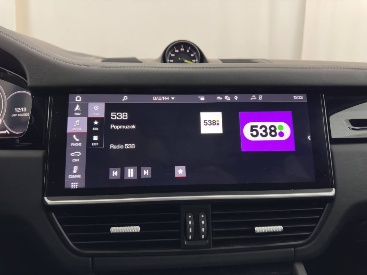 Porsche Cayenne Porsche Cayenne Coupé 3.0 E-Hybrid (Plug-in) Aut. *PANO | HEAD-UP | SPORT-CHRONO | LEATHER | FULL-LED | TOP-VIEW | AIR-SUSPENSION | BOSE-SOUND | HEATED-COMFORTSEATS | NAVI-FULLMAP | PRIVACY-GLASS | SHIFT-PADDLES | ECC | PDC | 21”ALU*