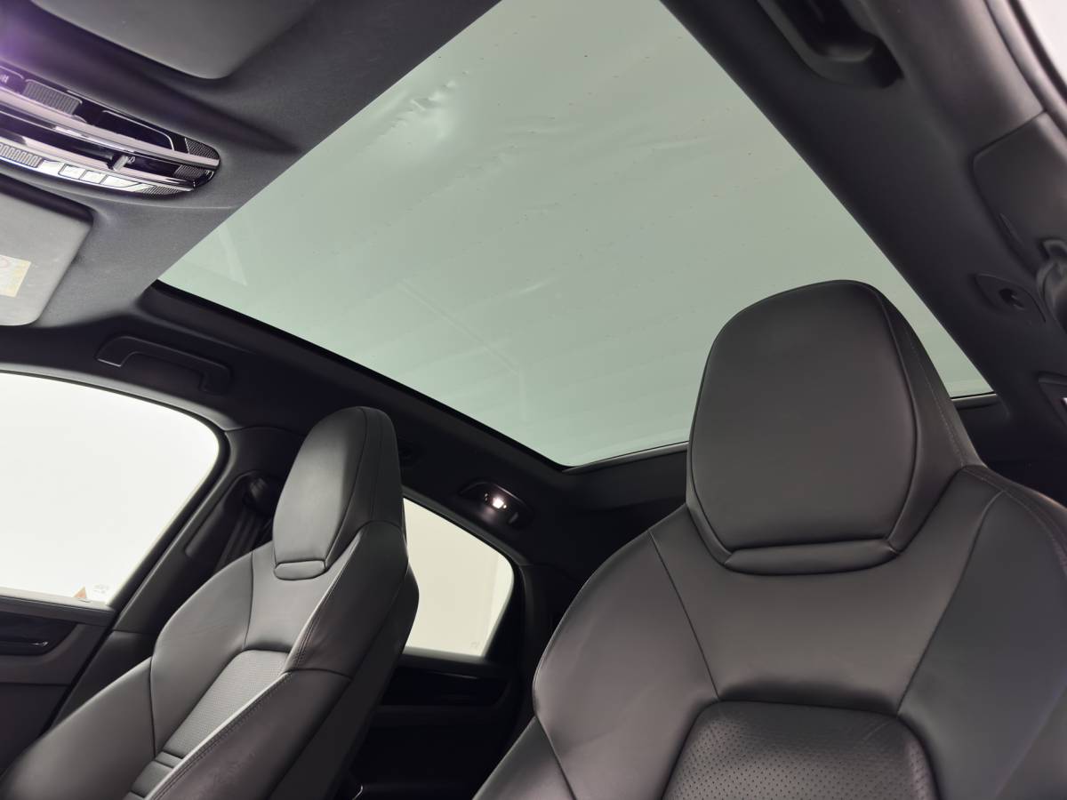 Porsche Cayenne Porsche Cayenne Coupé 3.0 E-Hybrid (Plug-in) Aut. *PANO | HEAD-UP | SPORT-CHRONO | LEATHER | FULL-LED | TOP-VIEW | AIR-SUSPENSION | BOSE-SOUND | HEATED-COMFORTSEATS | NAVI-FULLMAP | PRIVACY-GLASS | SHIFT-PADDLES | ECC | PDC | 21”ALU*