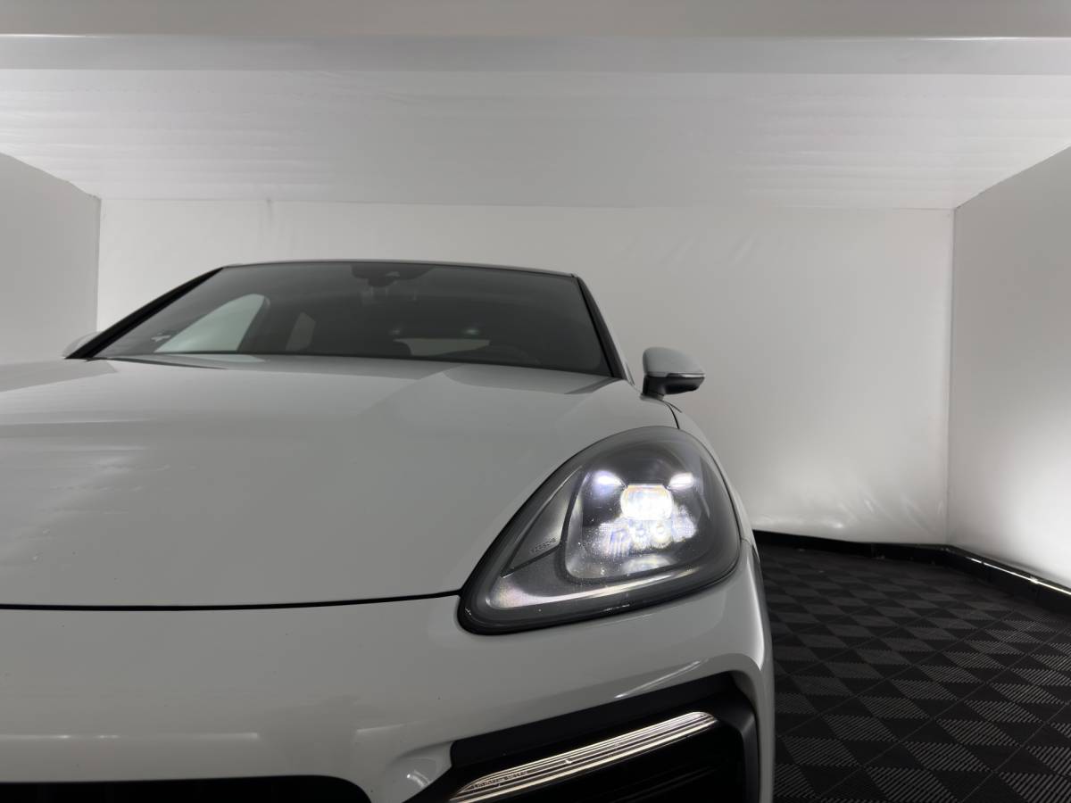 Porsche Cayenne Porsche Cayenne Coupé 3.0 E-Hybrid (Plug-in) Aut. *PANO | HEAD-UP | SPORT-CHRONO | LEATHER | FULL-LED | TOP-VIEW | AIR-SUSPENSION | BOSE-SOUND | HEATED-COMFORTSEATS | NAVI-FULLMAP | PRIVACY-GLASS | SHIFT-PADDLES | ECC | PDC | 21”ALU*