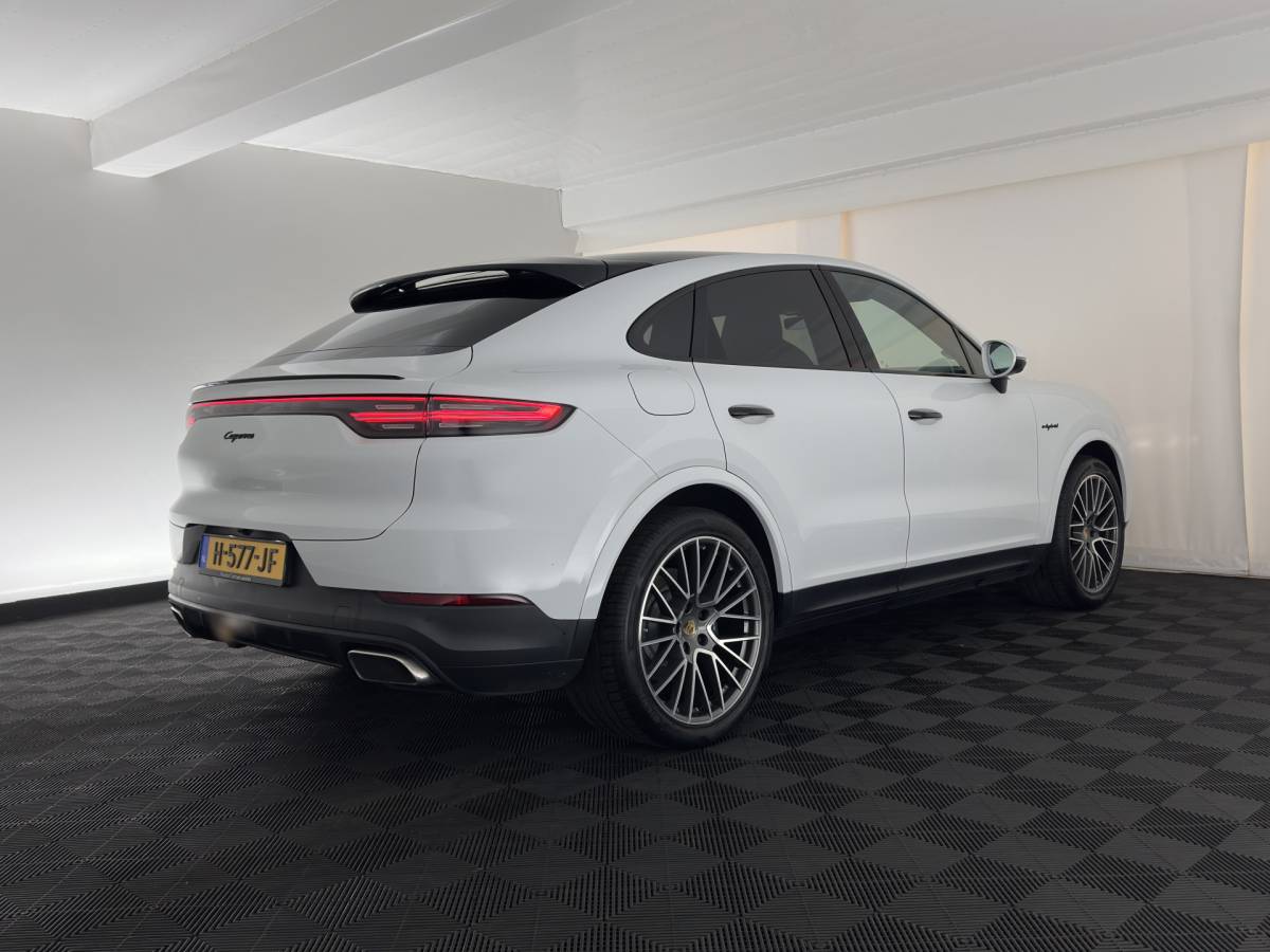 Porsche Cayenne Porsche Cayenne Coupé 3.0 E-Hybrid (Plug-in) Aut. *PANO | HEAD-UP | SPORT-CHRONO | LEATHER | FULL-LED | TOP-VIEW | AIR-SUSPENSION | BOSE-SOUND | HEATED-COMFORTSEATS | NAVI-FULLMAP | PRIVACY-GLASS | SHIFT-PADDLES | ECC | PDC | 21”ALU*