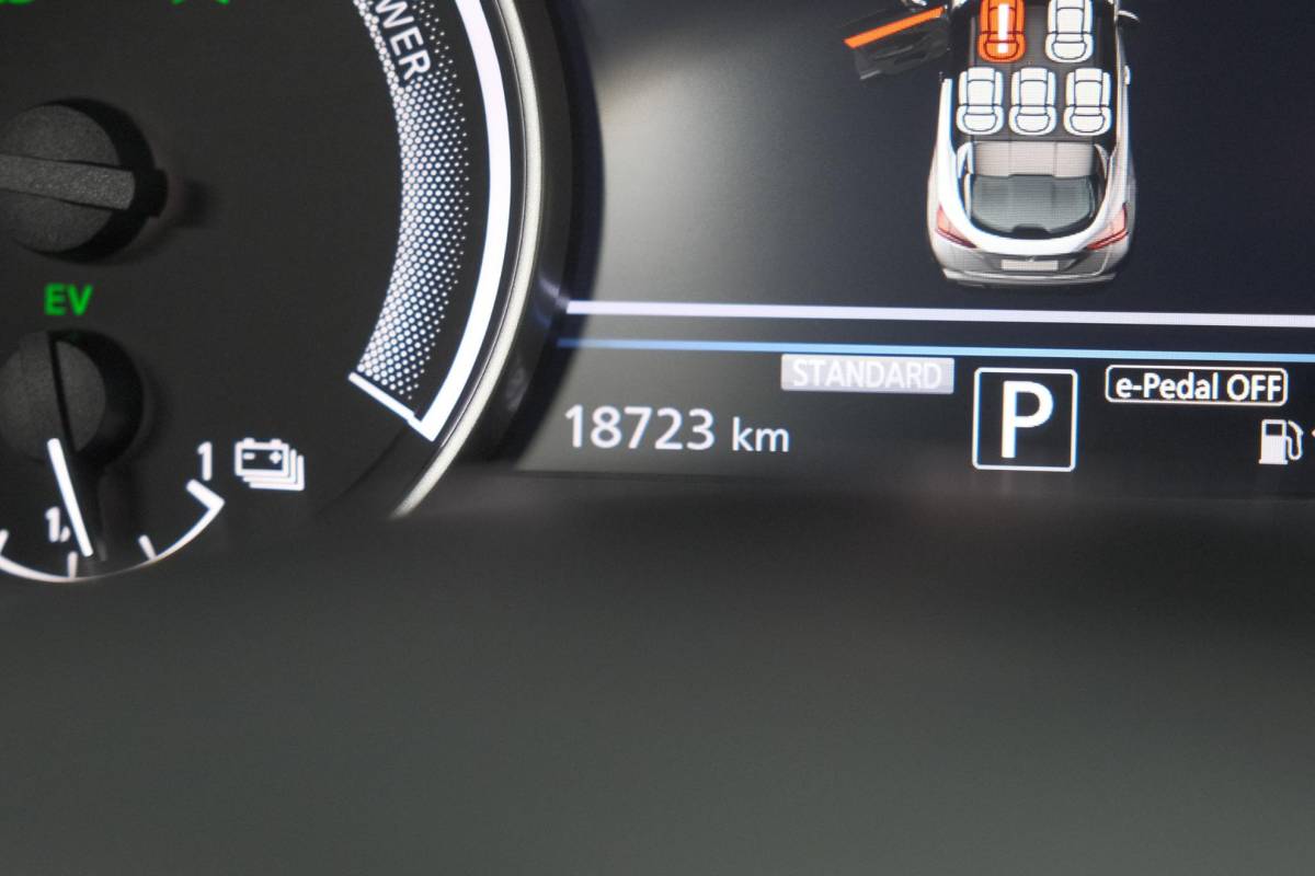 Nissan Juke Nissan Juke 1.6 Hybrid N-Connecta | Camera | Stuurverwarming | Stoelverwarming | Navigatie