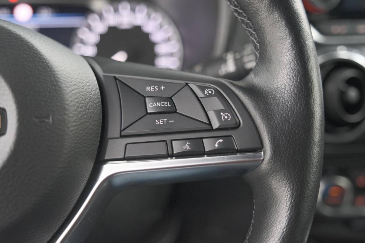 Nissan Juke Nissan Juke 1.6 Hybrid N-Connecta | Camera | Stuurverwarming | Stoelverwarming | Navigatie