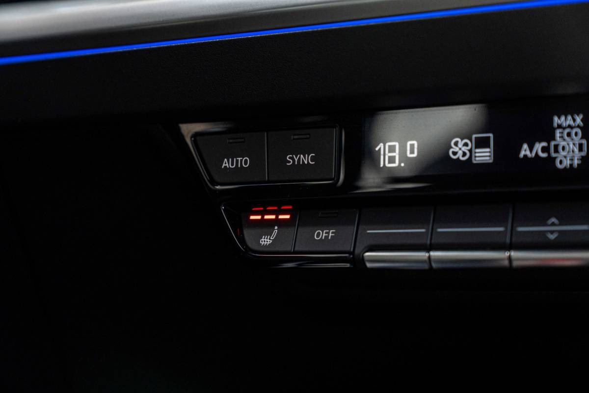 Audi Q4 Sportback e-tron Audi Q4 Sportback e-tron 35 Advanced edition 55 kWh Sportstoelen Elek.Klep Stoelverwarming Ambiance Camera 19”