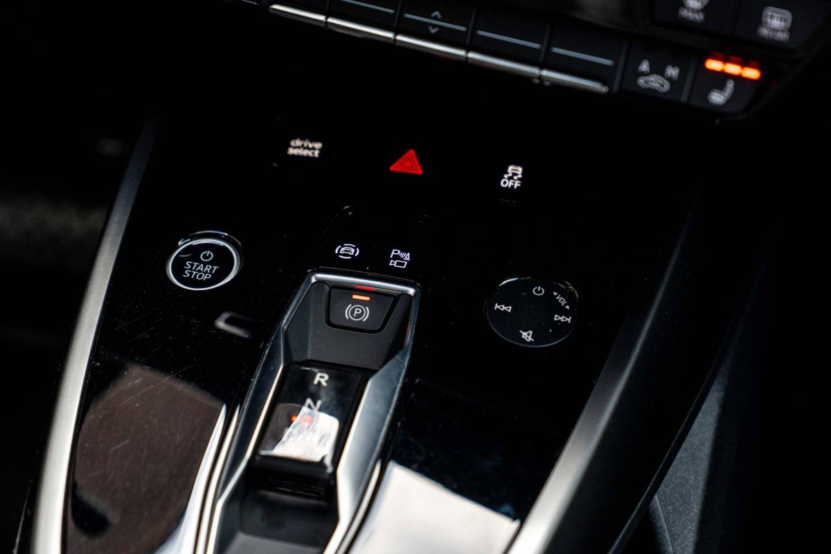 Audi Q4 Sportback e-tron Audi Q4 Sportback e-tron 35 Advanced edition 55 kWh Sportstoelen Elek.Klep Stoelverwarming Ambiance Camera 19”