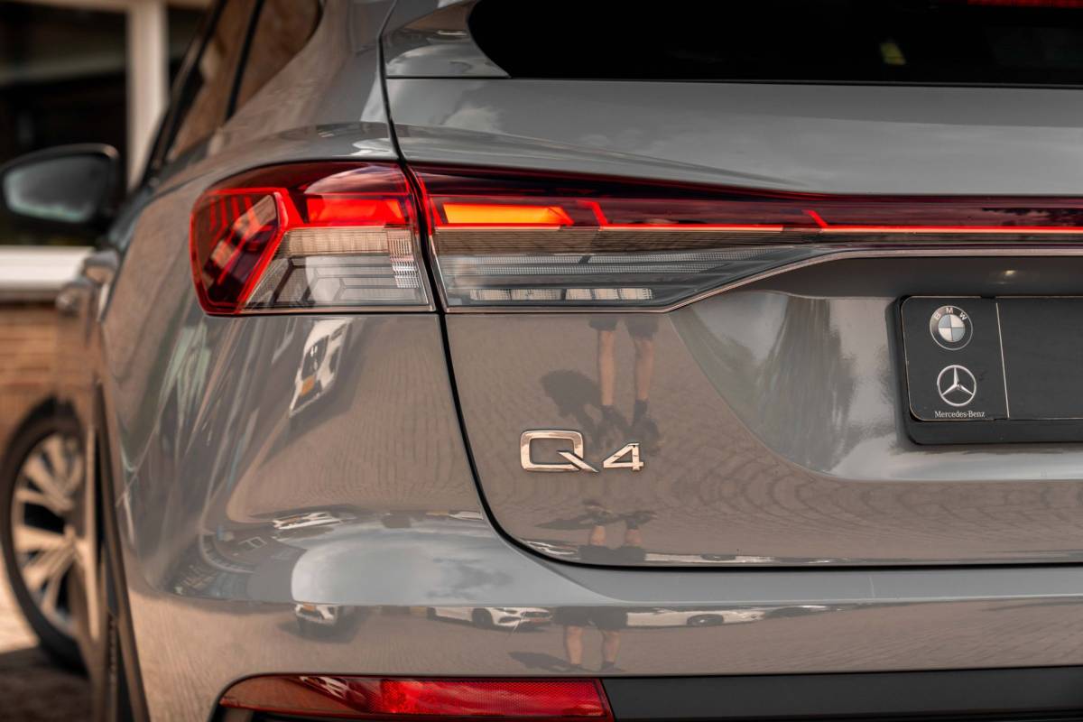 Audi Q4 Sportback e-tron Audi Q4 Sportback e-tron 35 Advanced edition 55 kWh Sportstoelen Elek.Klep Stoelverwarming Ambiance Camera 19”