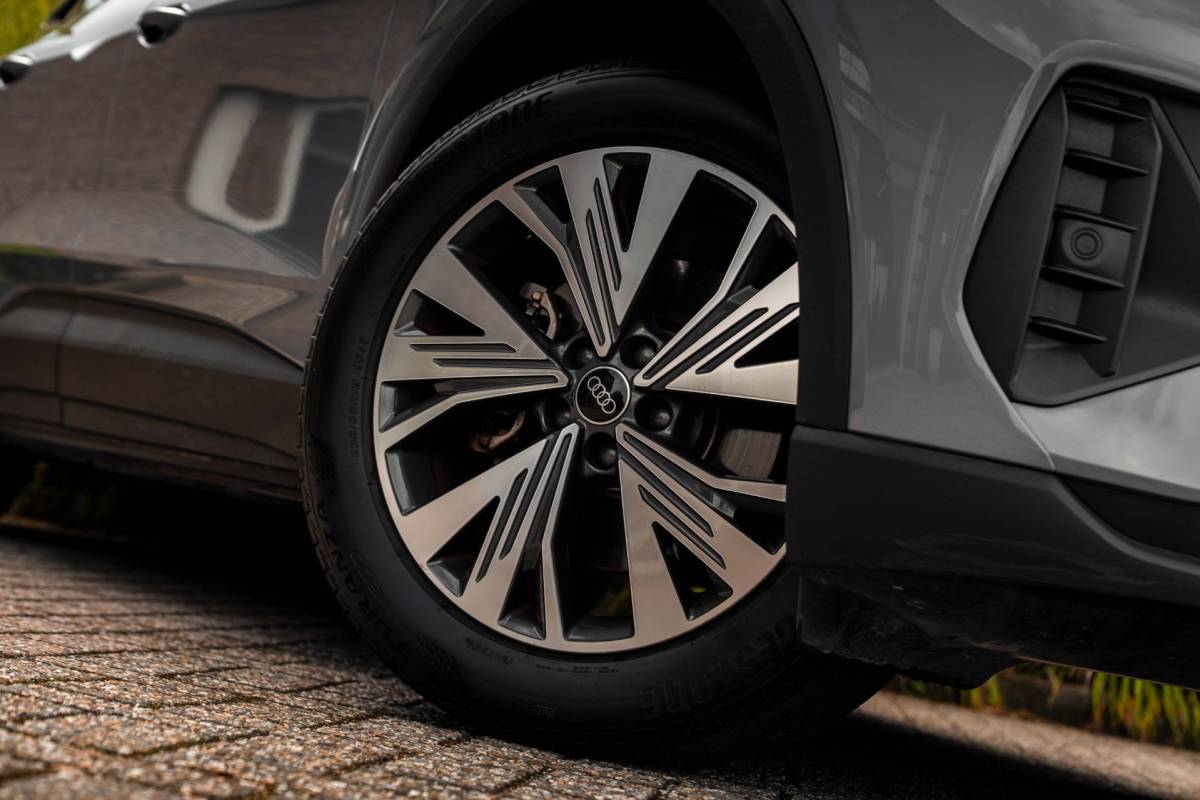 Audi Q4 Sportback e-tron Audi Q4 Sportback e-tron 35 Advanced edition 55 kWh Sportstoelen Elek.Klep Stoelverwarming Ambiance Camera 19”