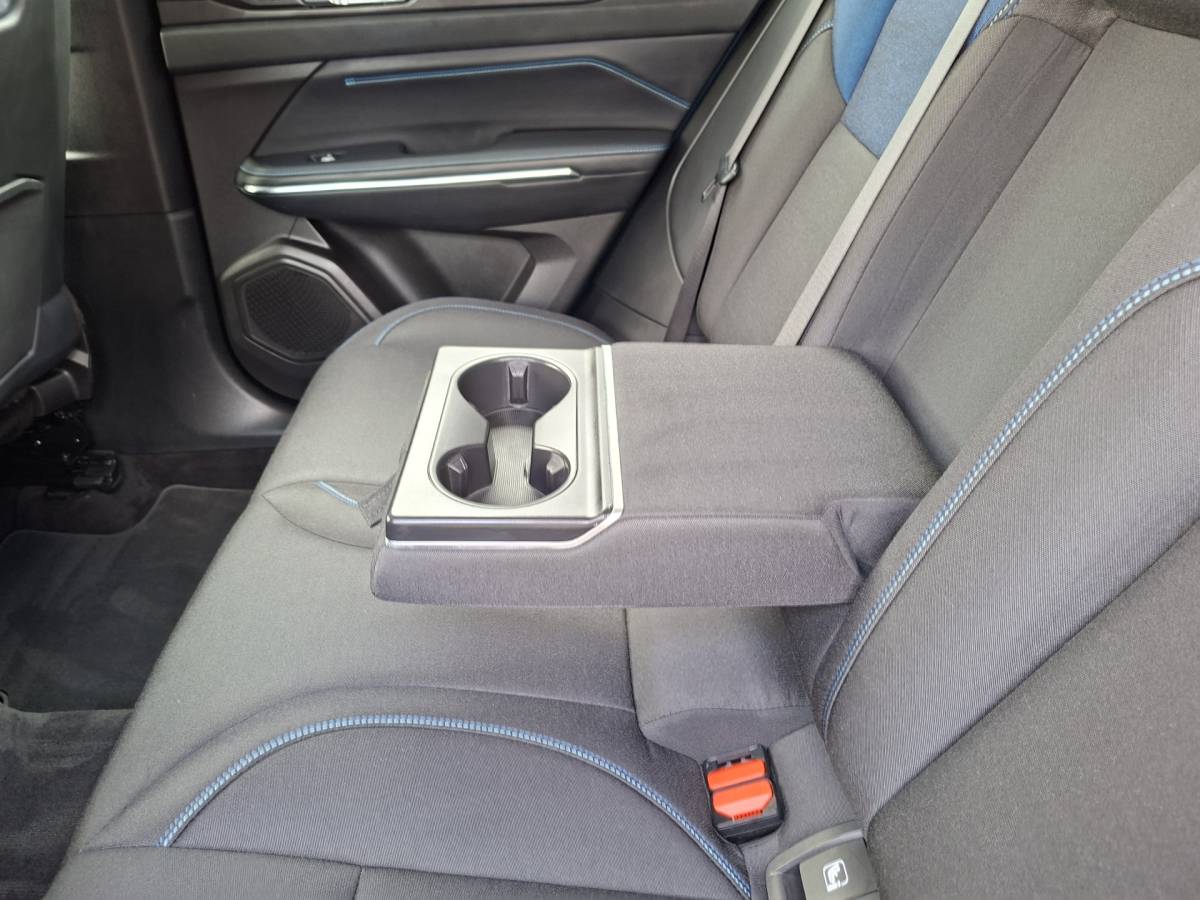 Lynk & Co 01 Lynk & Co 01 1.5 PHEV 262PK Adapt.Cruise 360° Cam Carplay Plug-in Stoelverw Vol opties!