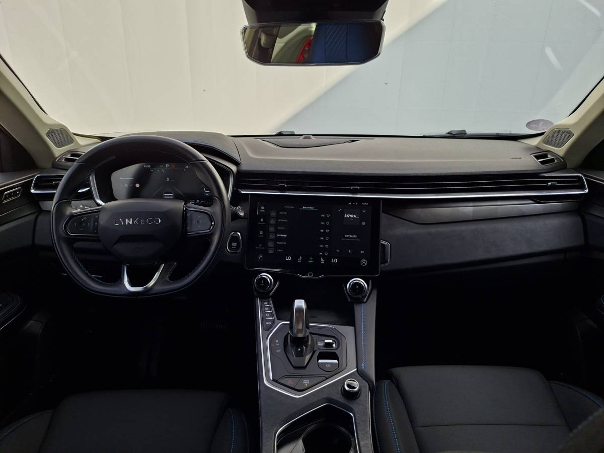 Lynk & Co 01 Lynk & Co 01 1.5 PHEV 262PK Adapt.Cruise 360° Cam Carplay Plug-in Stoelverw Vol opties!