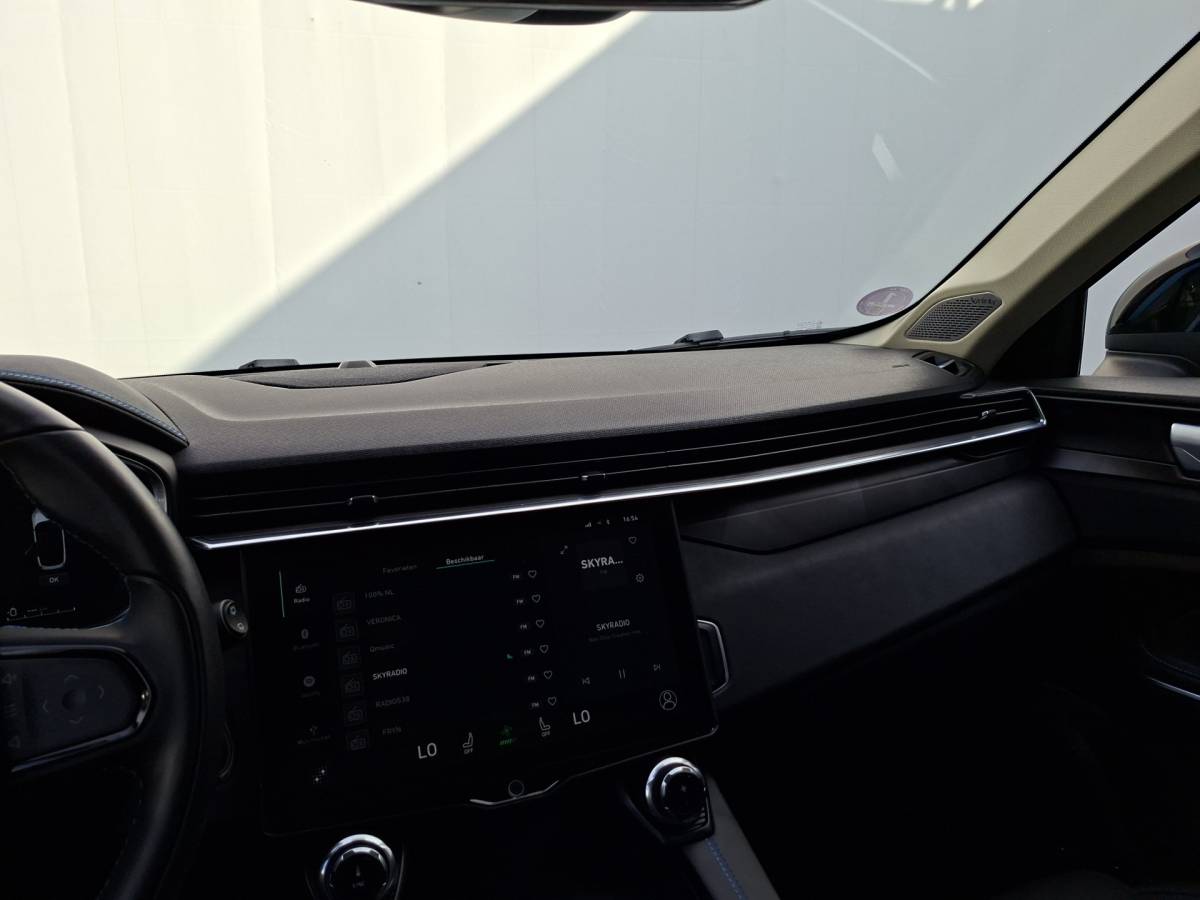 Lynk & Co 01 Lynk & Co 01 1.5 PHEV 262PK Adapt.Cruise 360° Cam Carplay Plug-in Stoelverw Vol opties!