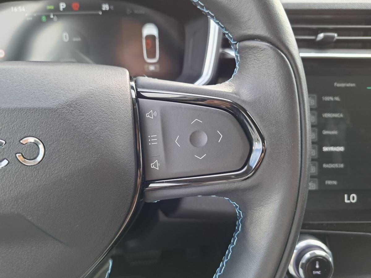 Lynk & Co 01 Lynk & Co 01 1.5 PHEV 262PK Adapt.Cruise 360° Cam Carplay Plug-in Stoelverw Vol opties!