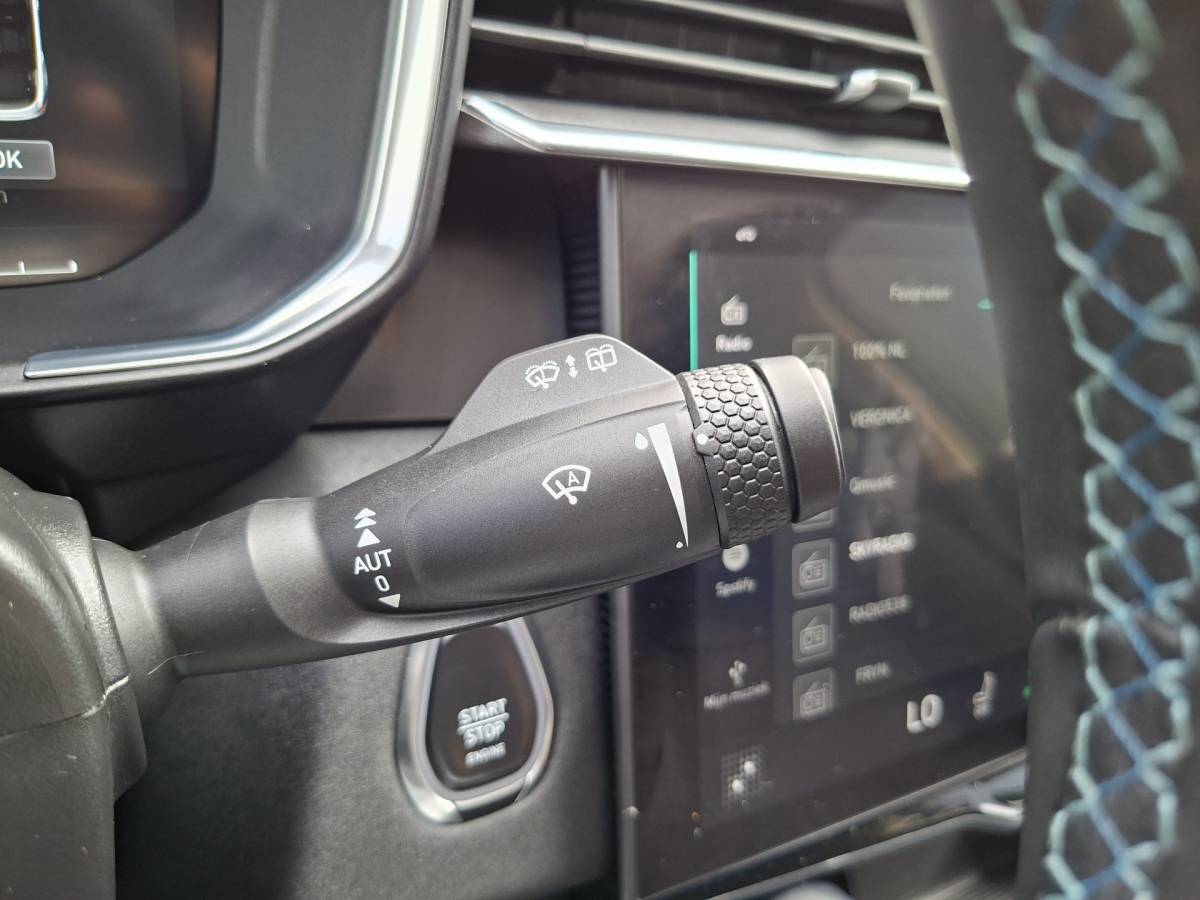 Lynk & Co 01 Lynk & Co 01 1.5 PHEV 262PK Adapt.Cruise 360° Cam Carplay Plug-in Stoelverw Vol opties!