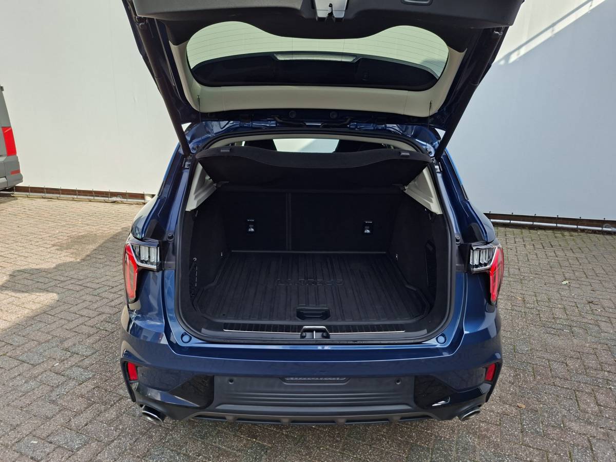 Lynk & Co 01 Lynk & Co 01 1.5 PHEV 262PK Adapt.Cruise 360° Cam Carplay Plug-in Stoelverw Vol opties!