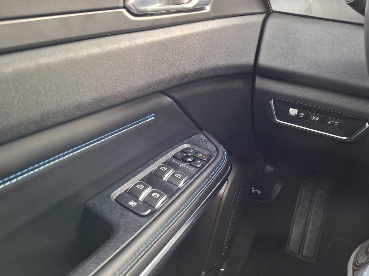Lynk & Co 01 Lynk & Co 01 1.5 PHEV 262PK Adapt.Cruise 360° Cam Carplay Plug-in Stoelverw Vol opties!