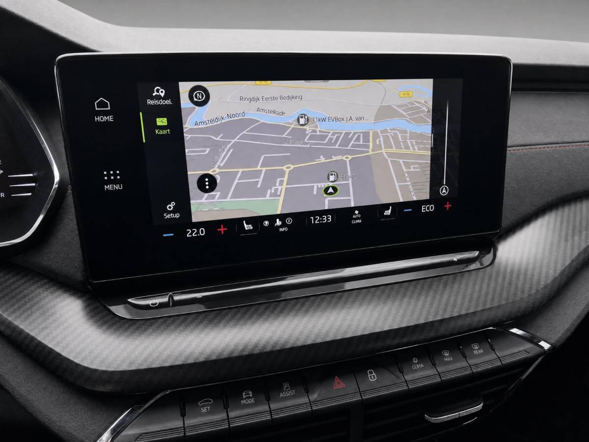 Škoda Octavia Skoda Octavia Combi 1.4 TSI 245pk DSG RS iV PHEV Business · Trekhaak wegklapbaar · Camera  · Navigatie · Stoel-& Stuur- en achterbankverwarming · 18” Inch ·