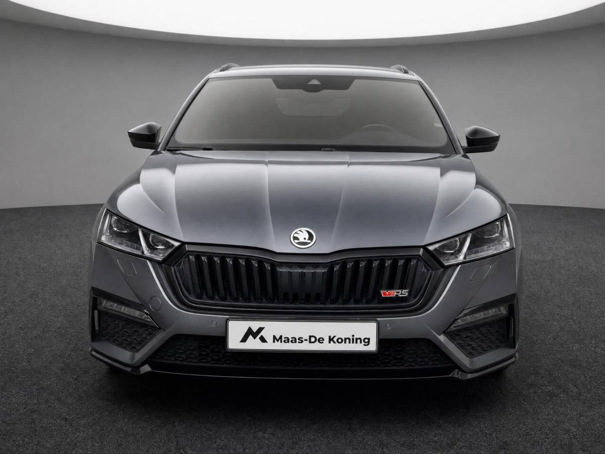 Škoda Octavia Skoda Octavia Combi 1.4 TSI 245pk DSG RS iV PHEV Business · Trekhaak wegklapbaar · Camera  · Navigatie · Stoel-& Stuur- en achterbankverwarming · 18” Inch ·