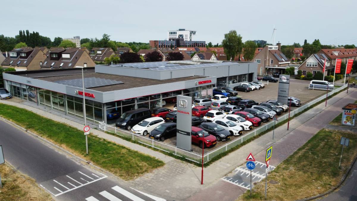 Toyota Yaris Cross Toyota Yaris Cross 1.5 Hybrid 130 Style Edition Parkeersensoren, Dodehoekdetectie, Navigatie