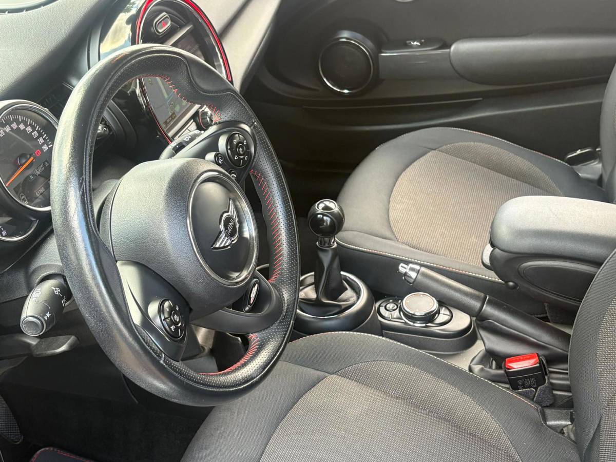 MINI 3-Deurs Mini 3-Deurs 1.2 WORKS PAKKET/CARPLAY/NAVI/PDC/61268km!