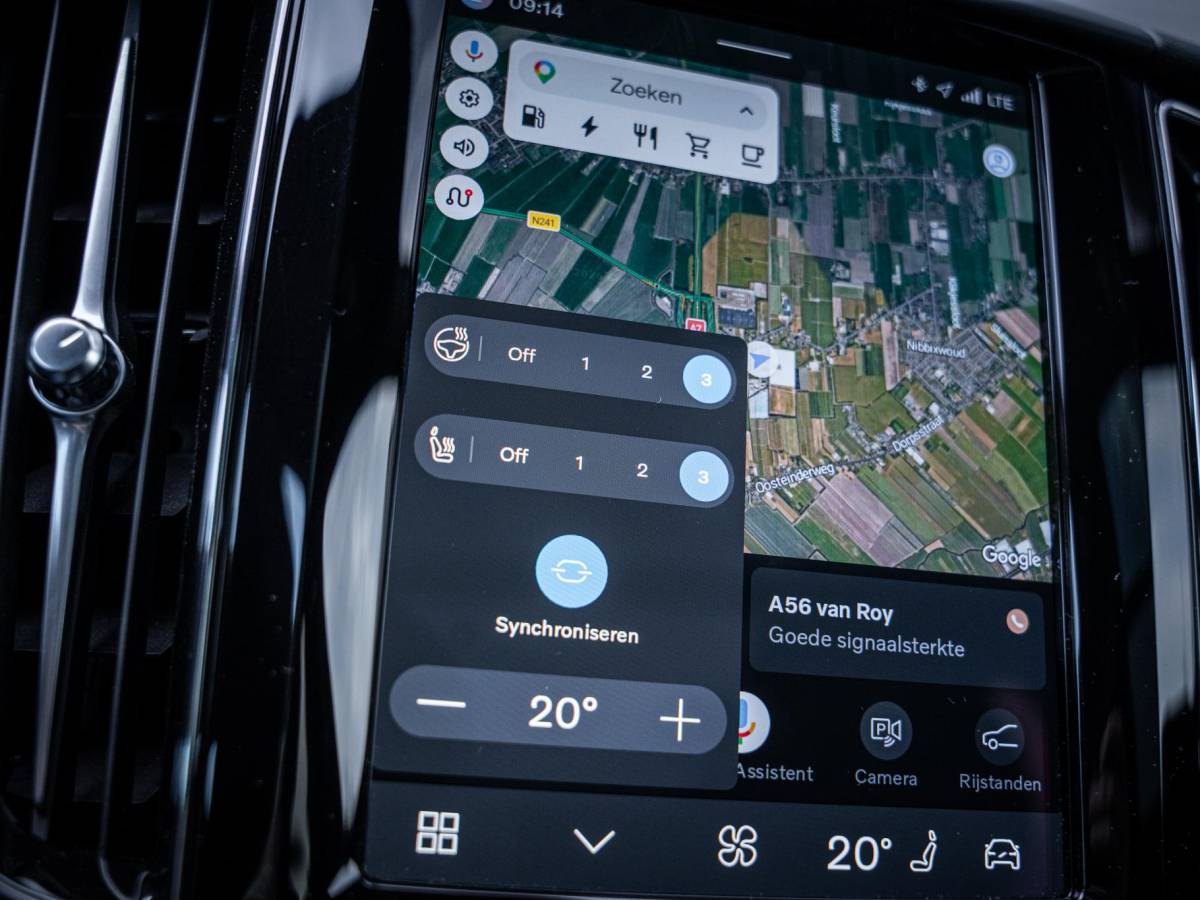 Volvo XC60 Volvo XC60 2.0 T6 Plug-in hybrid AWD Plus Bright – Pano l Trekh l H/Kardon l Memory