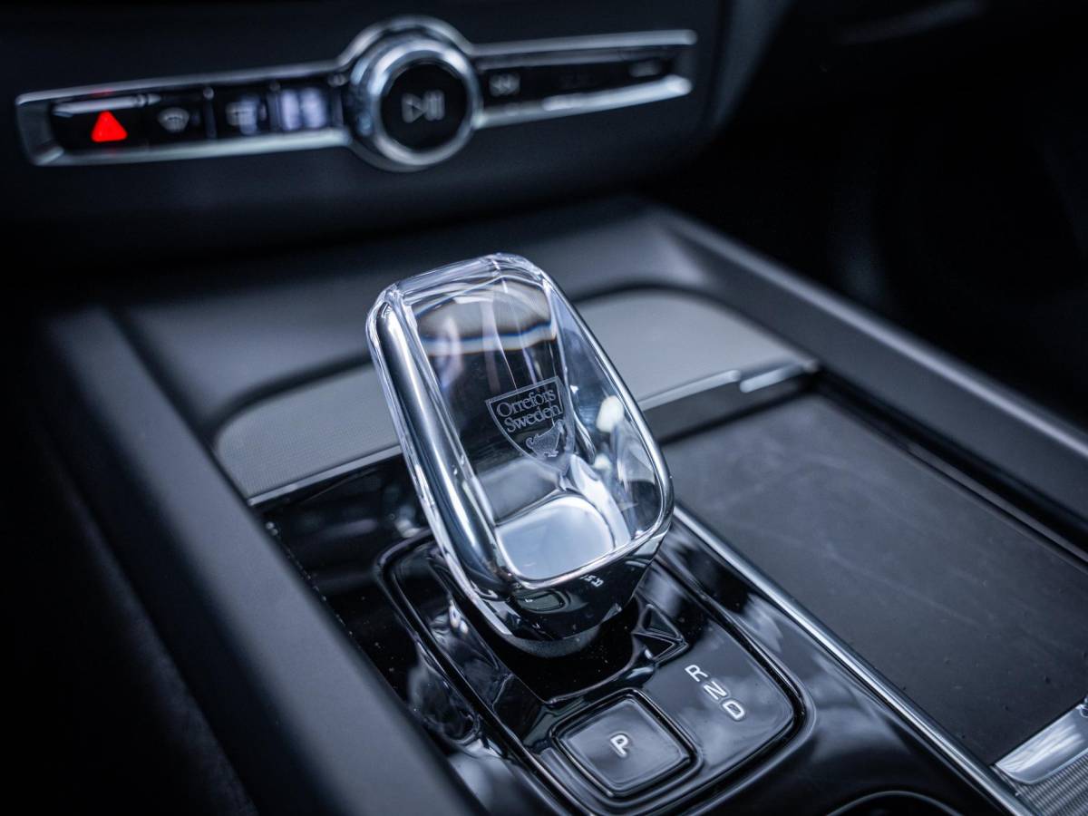 Volvo XC60 Volvo XC60 2.0 T6 Plug-in hybrid AWD Plus Bright – Pano l Trekh l H/Kardon l Memory
