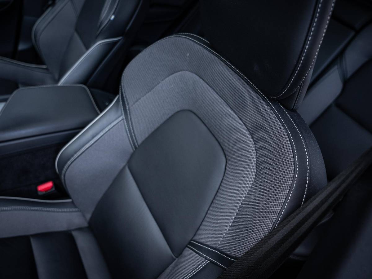 Volvo XC60 Volvo XC60 2.0 T6 Plug-in hybrid AWD Plus Bright – Pano l Trekh l H/Kardon l Memory