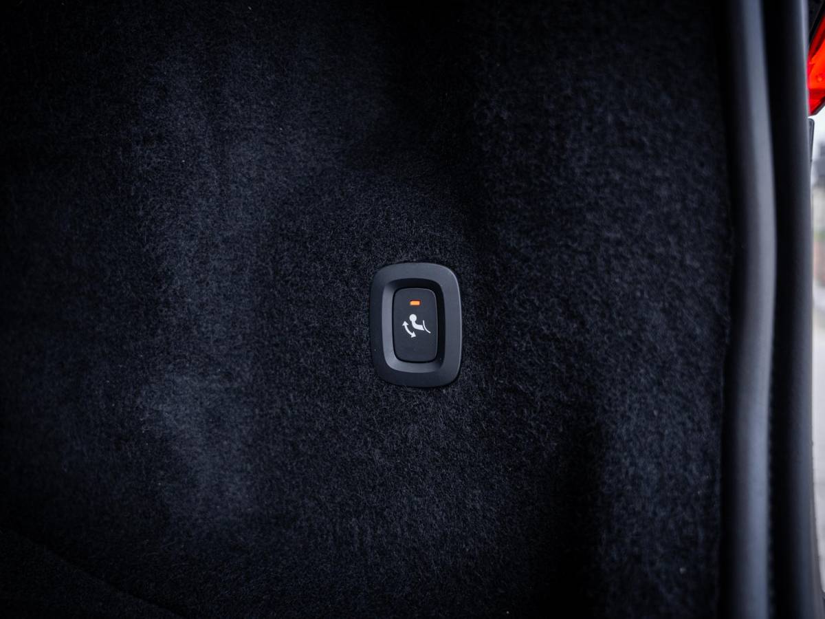 Volvo XC60 Volvo XC60 2.0 T6 Plug-in hybrid AWD Plus Bright – Pano l Trekh l H/Kardon l Memory